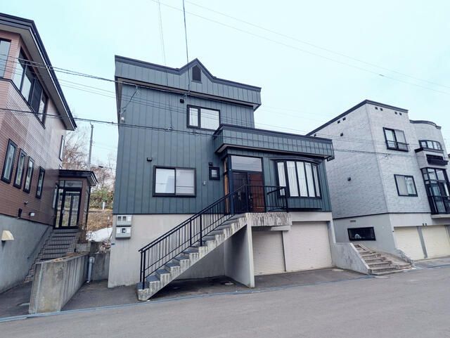 4LDK Wooden House for Sale in Otaru, Hokkaido - Thumbnail 3