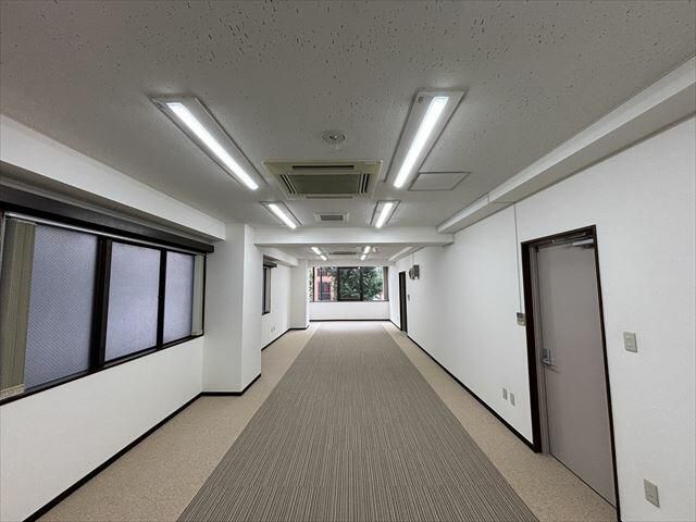 NCK Building Office for Rent in Bunkyo, Tokyo - 62.87 sqm - Thumbnail 2