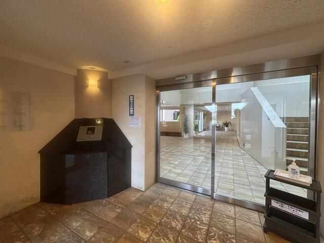 3LDK Apartment for Sale in Hiratsuka, Kanagawa - 83.43 sqm - Thumbnail 2