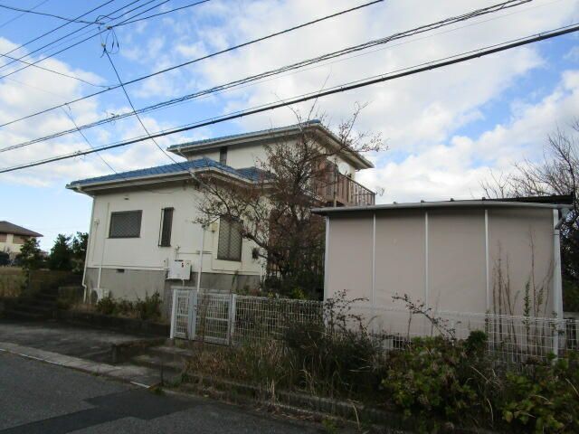 5DK Resale House in Isumi, Chiba with Large Garden - Thumbnail 2
