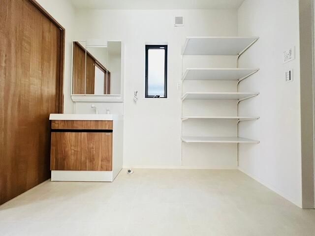 2024 Built 4LDK House in Yahata Nishi, Kitakyushu - Thumbnail 2