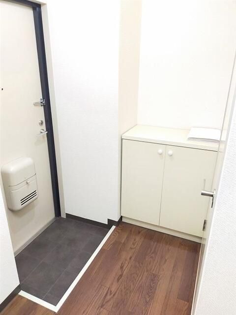 1K Apartment for Rent in Minami-Urawa, Saitama City - Thumbnail 3