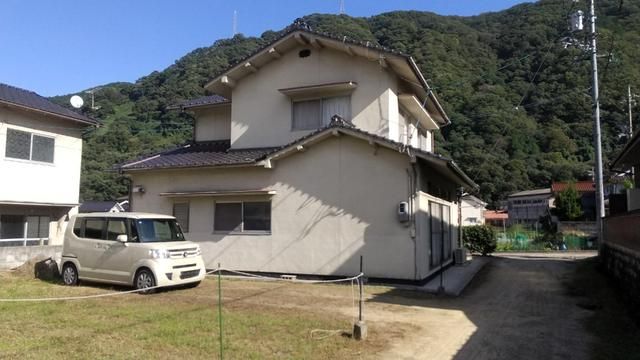 6DK Family House for Sale in Fuchu City, Hiroshima - Thumbnail 2