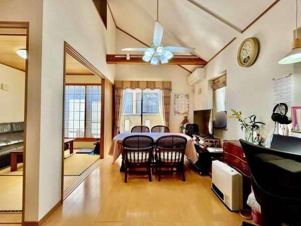 4LDK Detached House for Sale in Koganei, Tokyo - Thumbnail 3