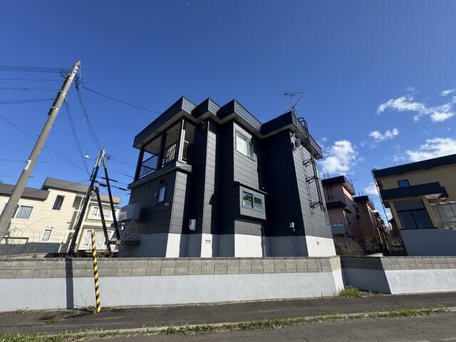 4LDK Detached House for Sale in Kita Ward, Sapporo, Hokkaido - Thumbnail 3
