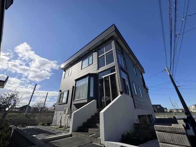 4LDK Detached House for Sale in Kita Ward, Sapporo, Hokkaido - Thumbnail 2