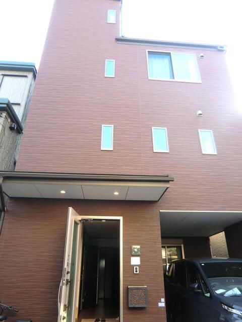 5LDK Detached House for Sale in Higashi-Nippori, Arakawa - Thumbnail 2