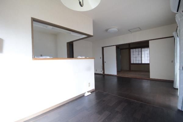 4LDK+Study Detached House for Sale in Tachikawa, Tokyo - Thumbnail 3