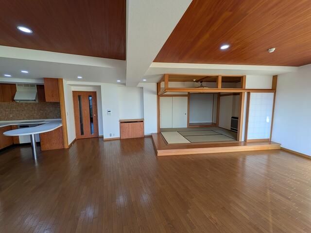 Mount Fuji View Condo in Fujikawaguchiko | 3LDK for Sale - Thumbnail 3