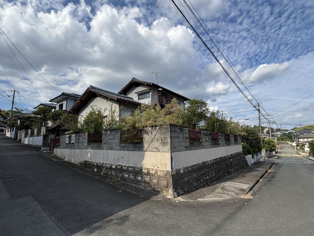 4DK Detached House on 224 sqm Corner Lot in Kumamoto Kita Ward - Thumbnail 3