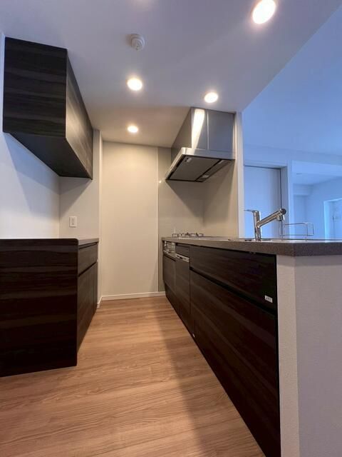 2LDK Apartment for Sale in Hachioji, Tokyo - 63.93 sqm - Thumbnail 3