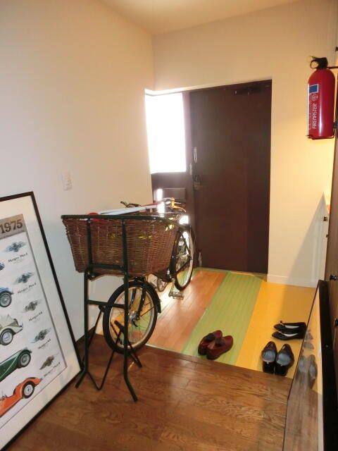 4LDK Apartment for Sale in Atsugi, Kanagawa - 109 sqm - Thumbnail 3