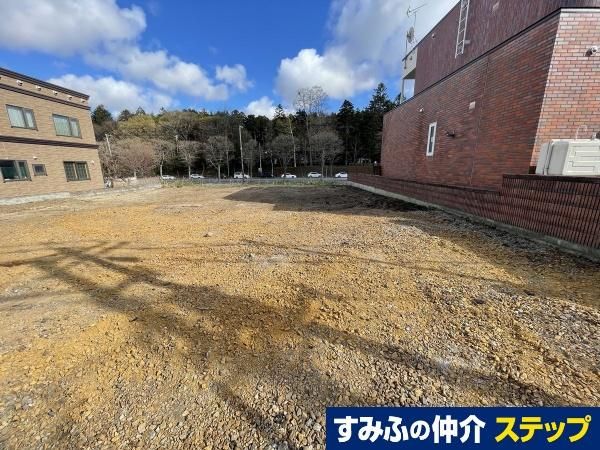 Land for Sale in Maruyama, Sapporo, Hokkaido - 213.71 sqm - Thumbnail 3