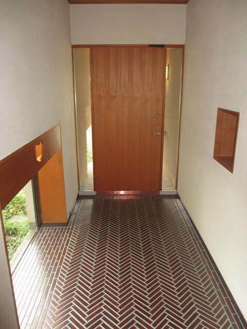 Traditional Japanese House with Tea Room in Nishinomiya - Thumbnail 3