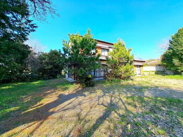 Spacious 1979 Wooden House with Large Land in Minamiboso, Chiba - Thumbnail 2