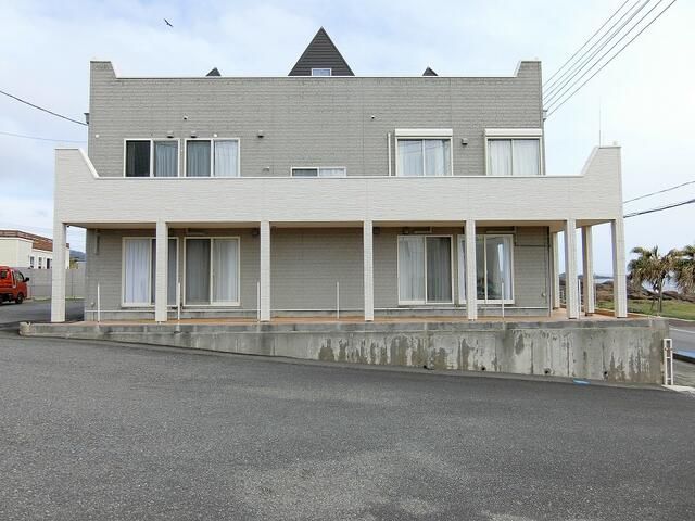 14LDK House for Sale in Minamiboso, Chiba with Large Land - Thumbnail 2