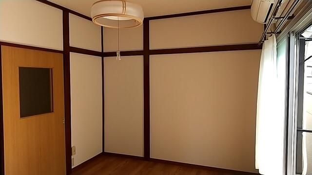 1K Apartment for Rent in Shinjuku, Tokyo - 72,000 Yen - Thumbnail 3