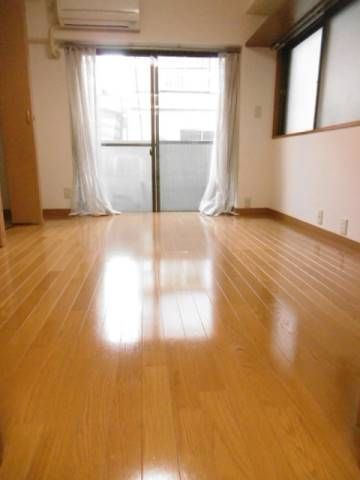 1LDK Apartment for Rent in Sumida, Tokyo near Morishita Station - Thumbnail 4