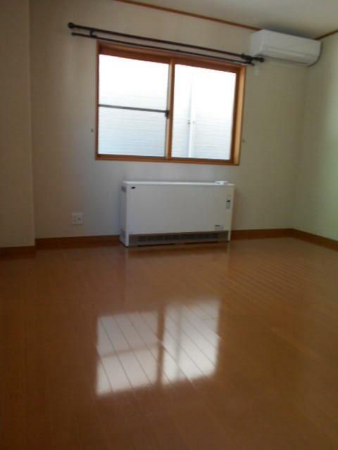 1R Apartment for Rent near Goshogawara Station, Aomori - Thumbnail 2