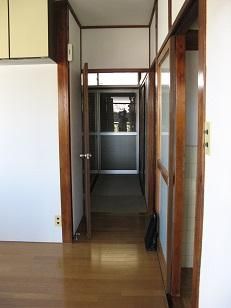 2K Apartment for Rent in Minami-Tanaka, Nerima, Tokyo - Thumbnail 4