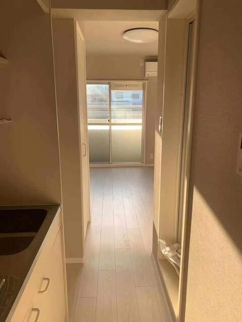 Studio Apartment for Sale in Itabashi, Tokyo - Thumbnail 4