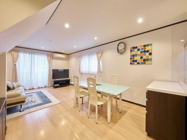 Modern 3-Story House for Sale in Setagaya, Tokyo - Thumbnail 2