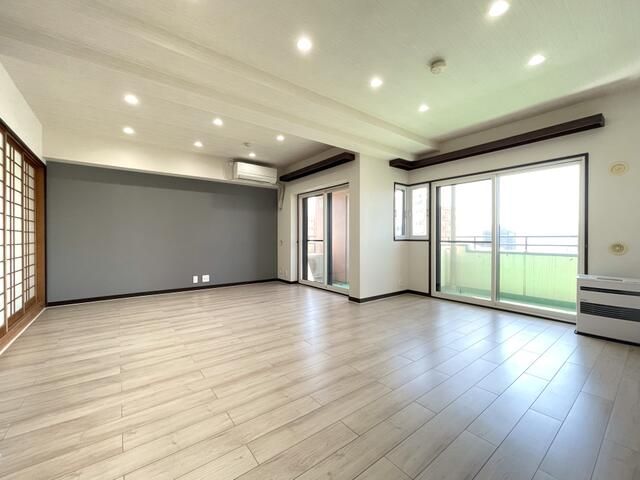 Lions Mansion Tokamachi 2LDK Condo for Sale in Yamagata City - Thumbnail 2