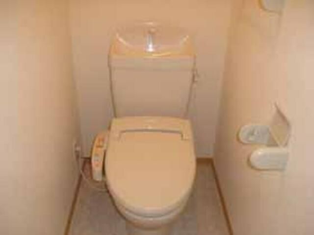 Chateau Magnolia I 2LDK Apartment for Rent in Sagamihara - Thumbnail 4