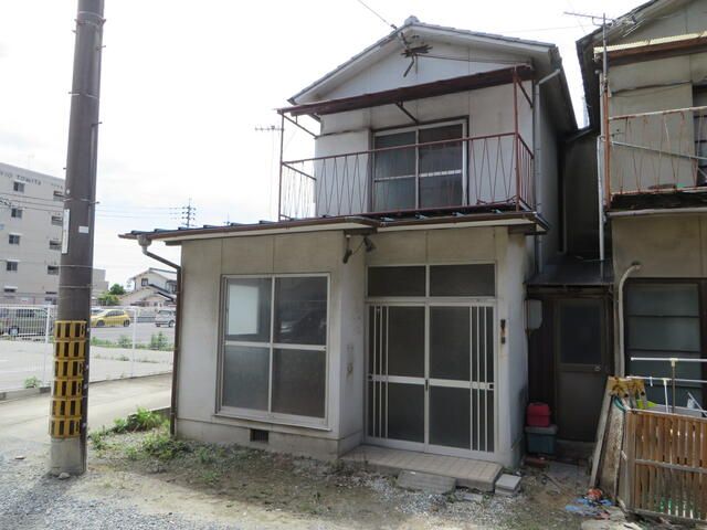 Southeast Corner 4DK House for Sale in Okayama City - Image 1