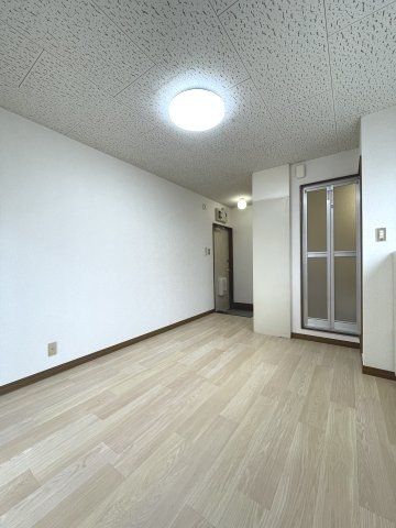 Sun East House Apartment for Rent in Urawa, Saitama - Thumbnail 4