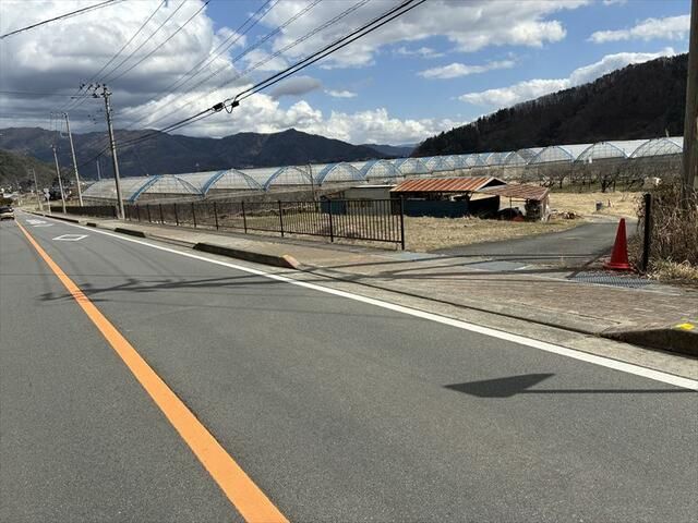 Land for Sale in Fujikawaguchiko, Yamanashi - 527.92 sqm Plot - Thumbnail 4