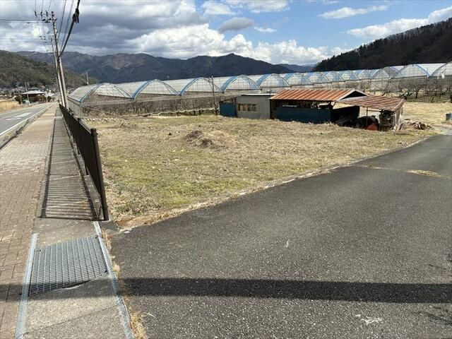 Land for Sale in Fujikawaguchiko, Yamanashi - 527.92 sqm Plot - Thumbnail 2