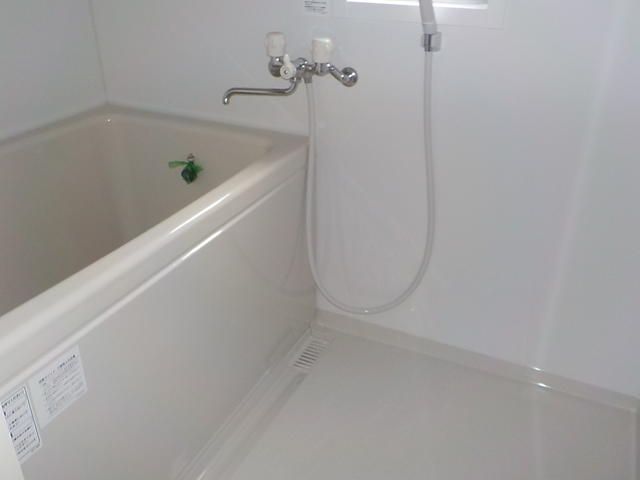 2DK Apartment for Rent in Yokohama Asahi-ku near Mitsukyo Station - Thumbnail 2