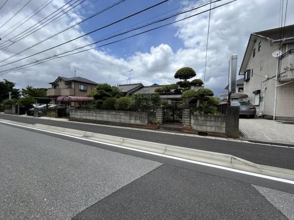 Land for Sale in Wakaba Ward Chiba City 326.85 sqm - Thumbnail 2