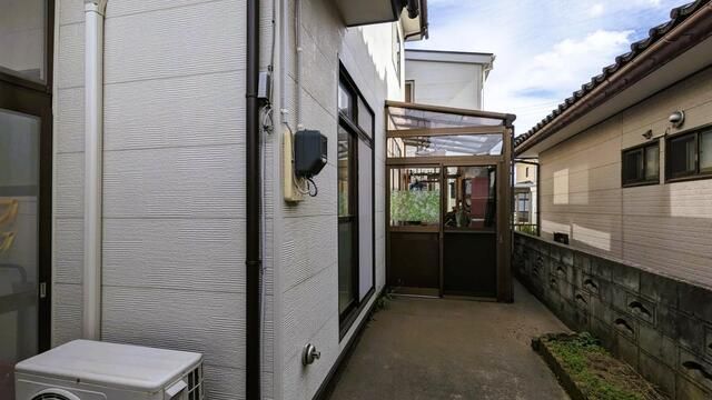 1984 Detached House in Akita City with 141㎡ Land & 3 Parking Spaces - Thumbnail 3