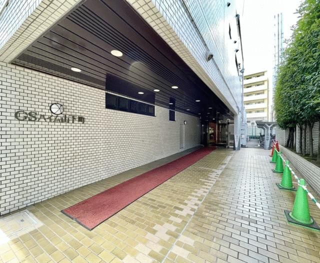 Yokohama Studio Apartment for Sale Near Motomachi-Chukagai Station - Thumbnail 2
