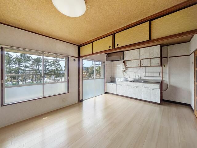 2LDK Apartment for Rent in Mihama-ku, Chiba City – 46.42m² - Thumbnail 4