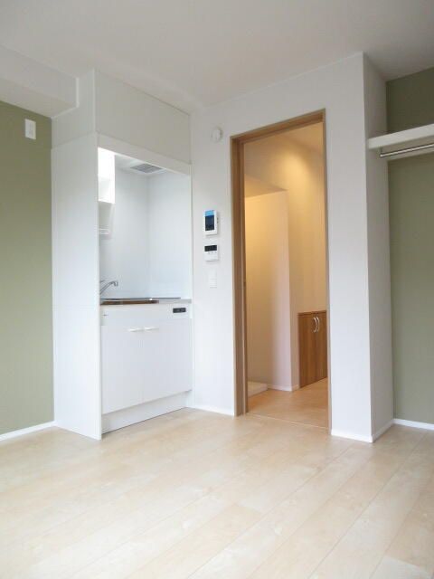 New 2026 Apartment for Rent in Funabashi, Chiba - 66,000 Yen - Thumbnail 3