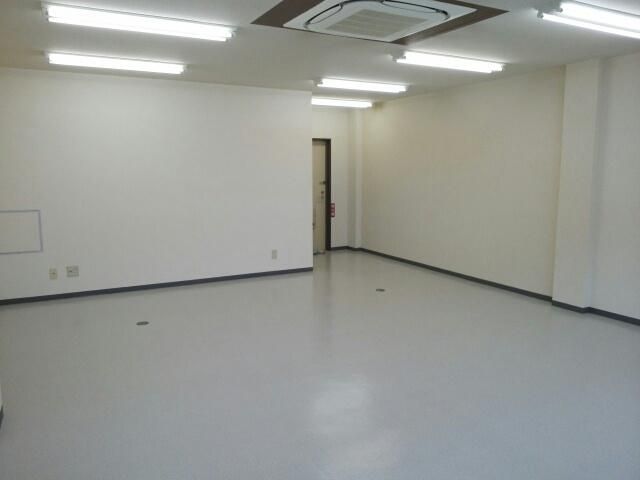 Commercial Space 44.71m² for Rent in Sanjo, Niigata - Thumbnail 3