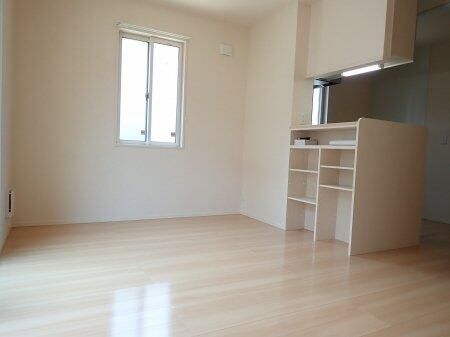 Maison Fontaine 1LDK Apartment for Rent in Kawasaki - Thumbnail 3