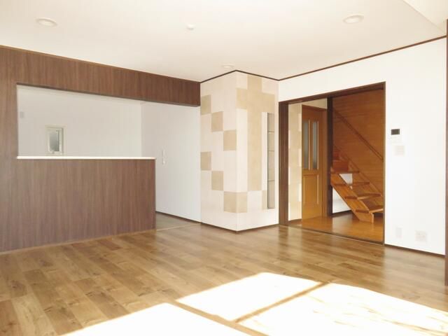 5LDK Detached House for Rent in Fujisawa near Jōyō Station - Thumbnail 4