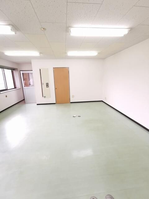Warehouse for Lease in Tsukuba, Ibaraki - 499.35 sqm RC Building - Thumbnail 3