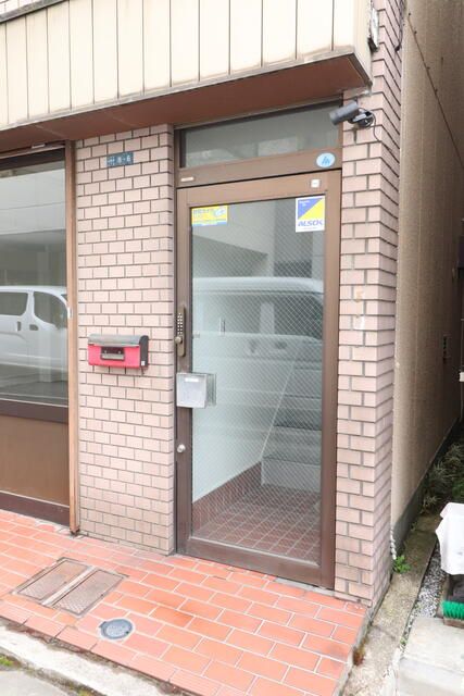Commercial Space for Rent in Asakusabashi, Taito-ku, Tokyo - Thumbnail 2