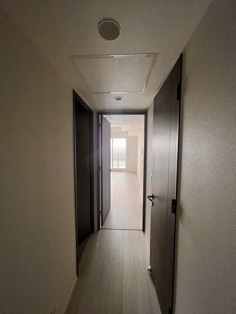 Modern 1LDK Condominium in Central Sapporo, Hokkaido - Thumbnail 2