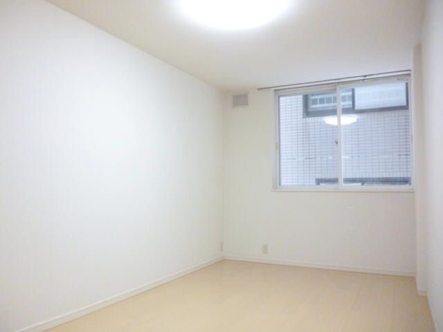 3LDK Apartment for Rent in Sapporo Shiroishi Ward - 103.68 sqm - Thumbnail 3