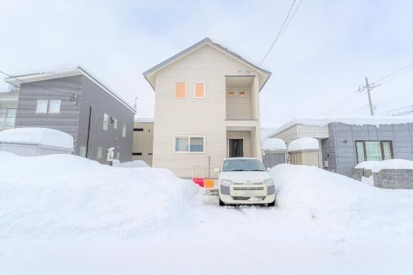 4LDK Detached House for Sale in Higashi Ward, Sapporo - Thumbnail 3
