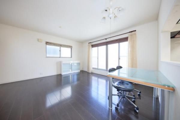 4LDK Detached House for Sale in Sumida, Tokyo - Thumbnail 3