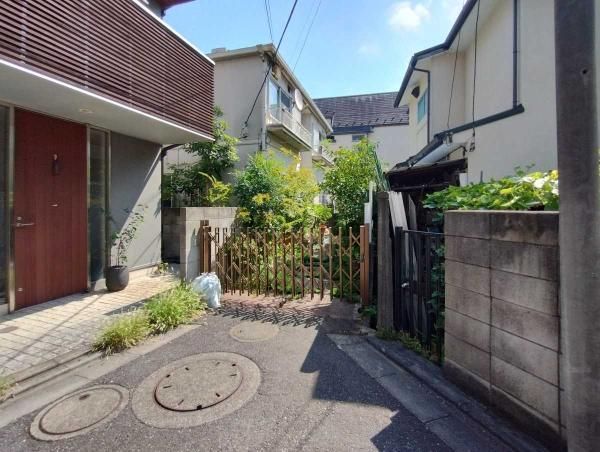 5SDK House for Sale in Setagaya, Tokyo with 139m² Land - Thumbnail 2