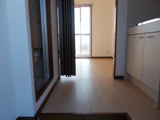 Emerald Heights Nakazato Apartment for Rent in Kiyose, Tokyo - Thumbnail 4