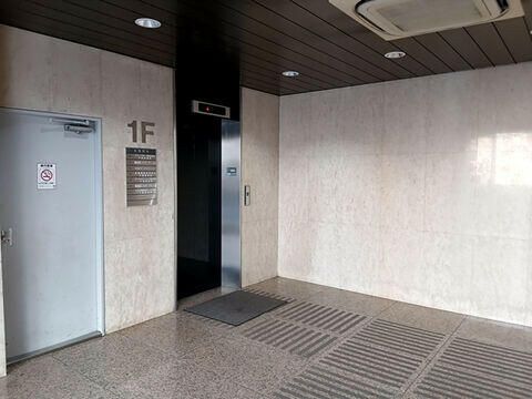 Office for Rent in Chiba City, 185 sqm, SRC Building - Thumbnail 3